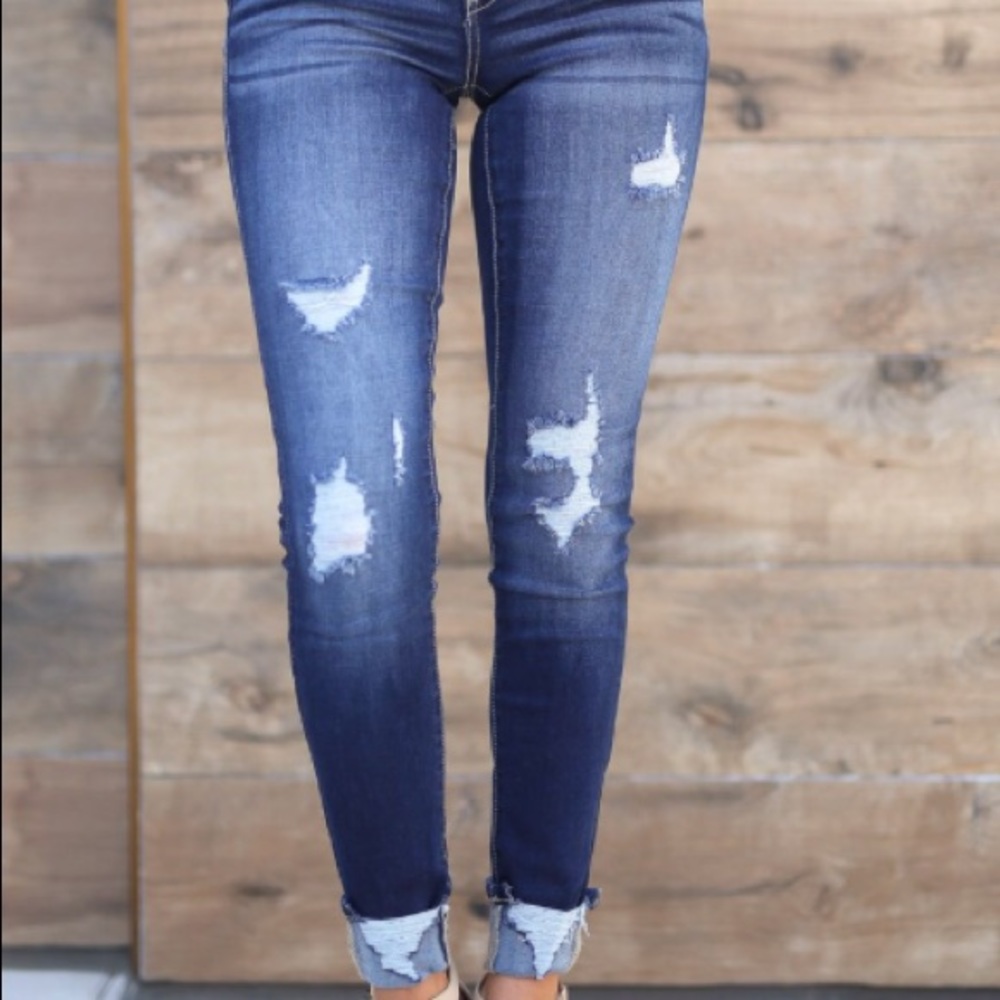 Kancan dark denim button fly distressed sz 15